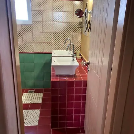 Pink House Apartment Palaiochora